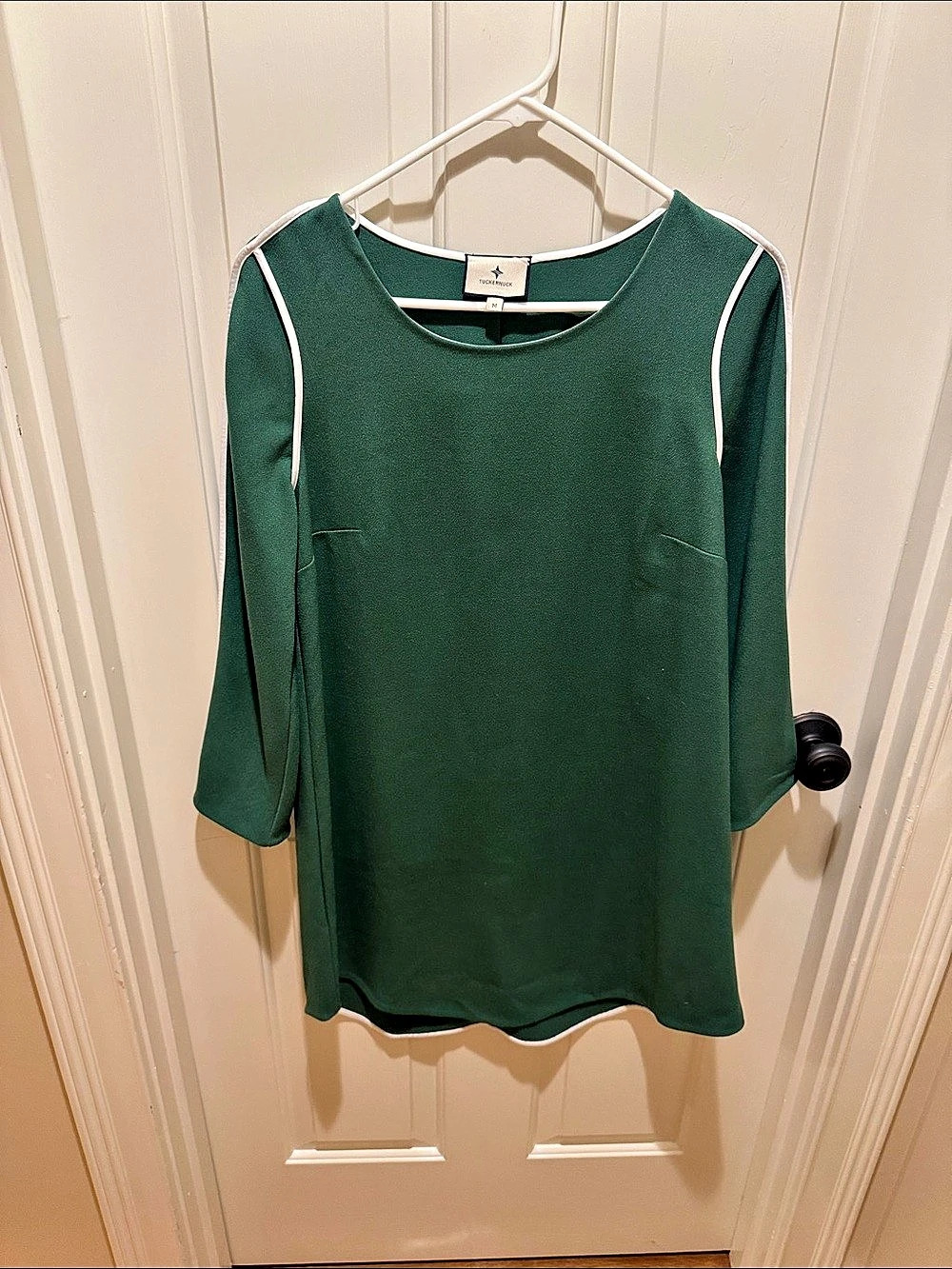 Tuckernuck Green Tunic Size Medium Like New